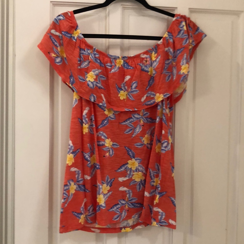 Hawaiian print shirt size medium